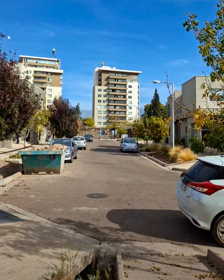 LOTE EN VENTA EN BARRIO DE JARDINES DE KARAKORUM