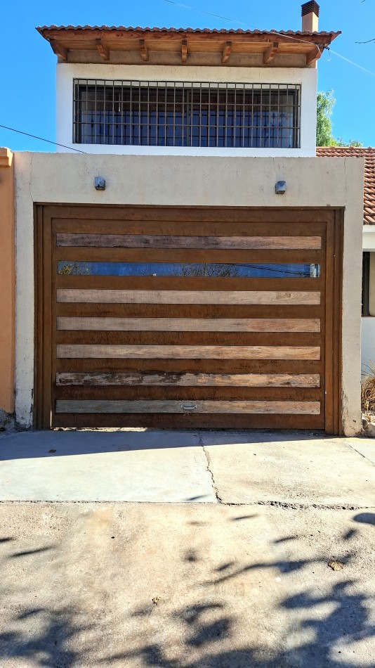 CASA EN VENTA EN BARRIO RAIZ I- LAS HERAS-