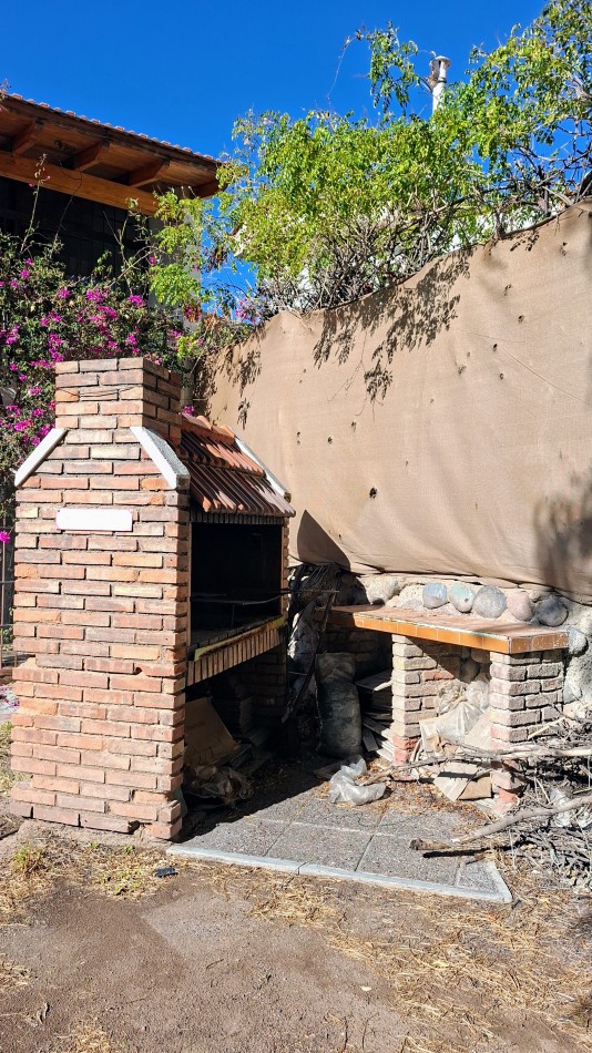 CASA EN VENTA EN BARRIO RAIZ I- LAS HERAS-