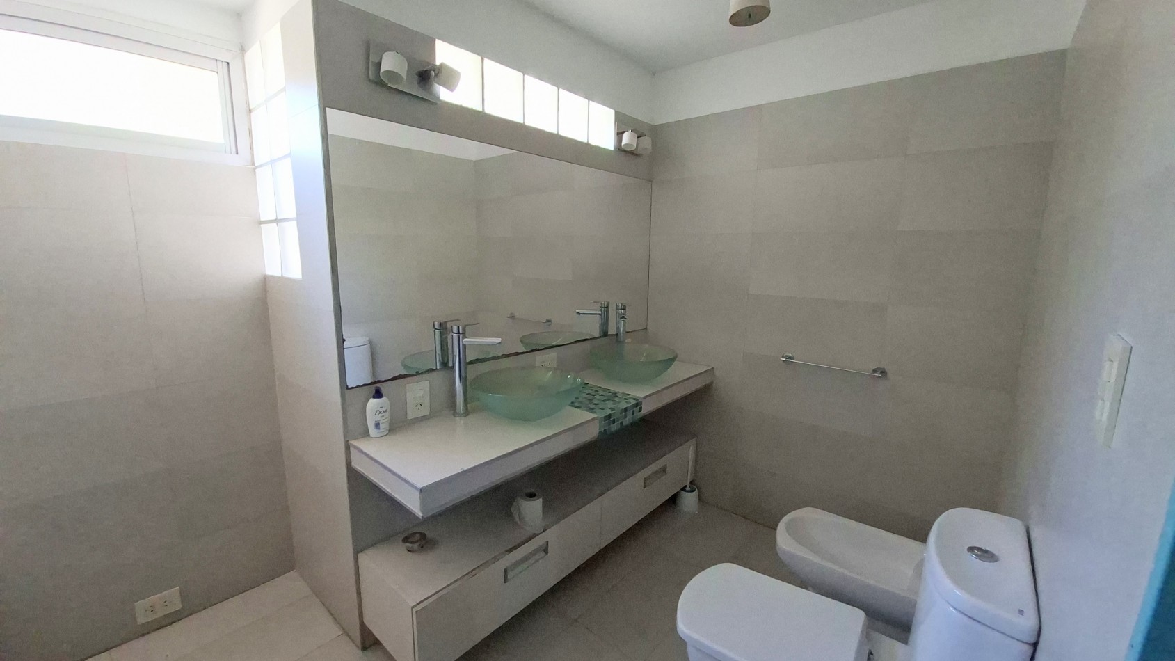 CASA EN VENTA EN BARRIO RAIZ I- LAS HERAS-