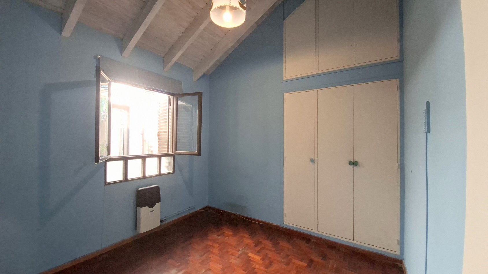 CASA EN VENTA EN BARRIO RAIZ I- LAS HERAS-