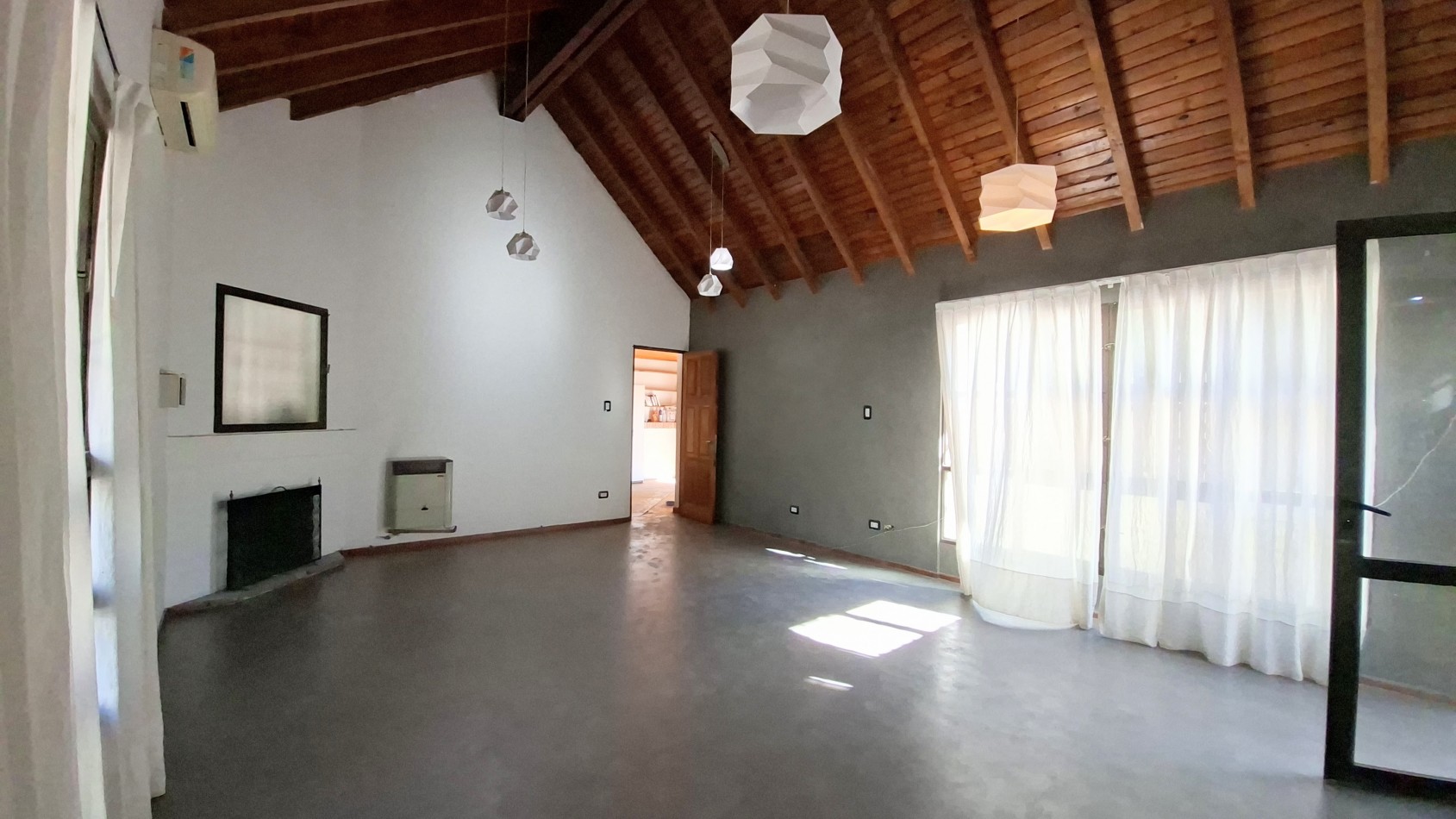 CASA EN VENTA EN BARRIO RAIZ I- LAS HERAS-