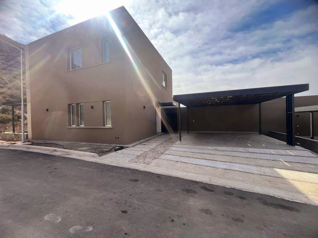 DUPLEX A ESTRENAR EN BARRIO MENDOZA NORTE