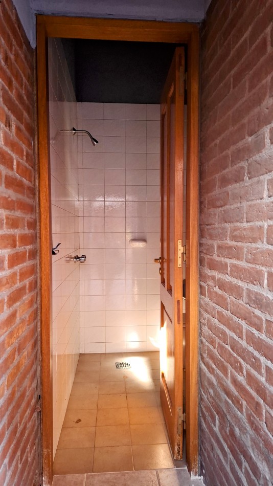 EXCELENTE CASA A LA VENTA EN LA SEXTA SECCION DE MENDOZA