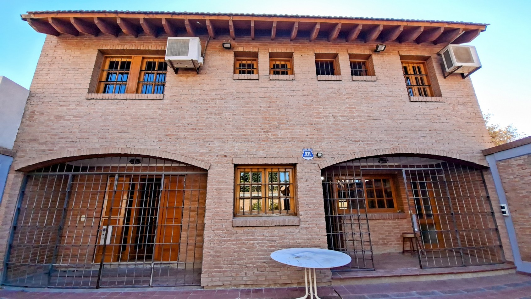 EXCELENTE CASA A LA VENTA EN LA SEXTA SECCION DE MENDOZA