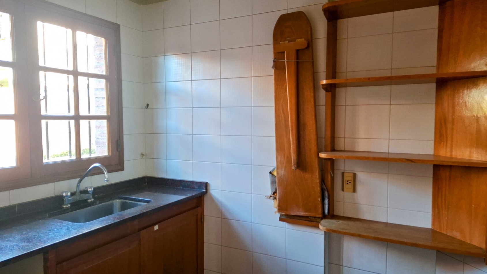 EXCELENTE CASA A LA VENTA EN LA SEXTA SECCION DE MENDOZA