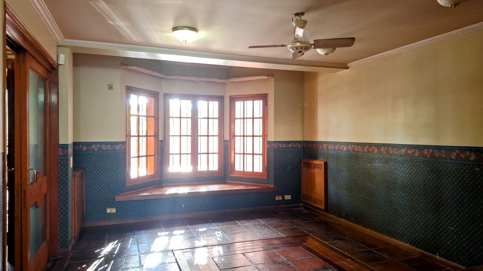 EXCELENTE CASA A LA VENTA EN LA SEXTA SECCION DE MENDOZA