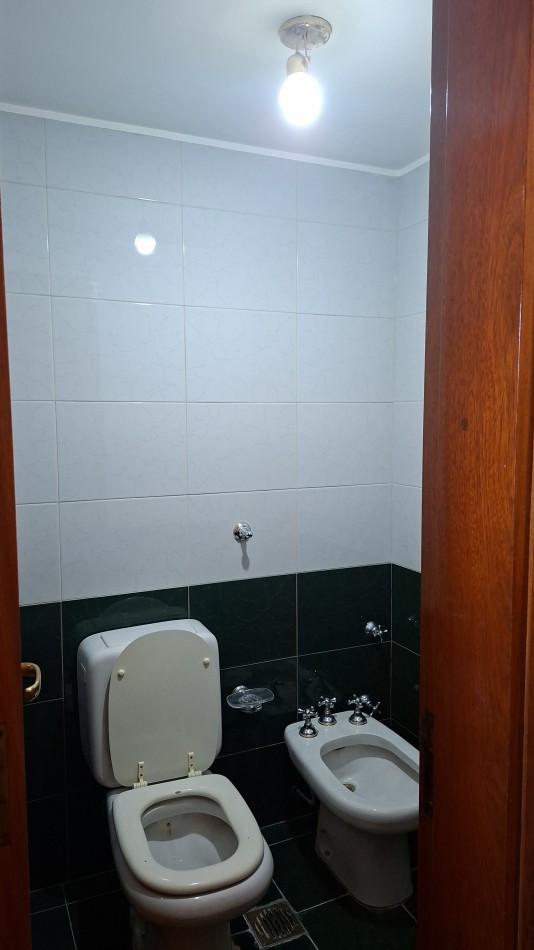 EXCELENTE CASA A LA VENTA EN LA SEXTA SECCION DE MENDOZA
