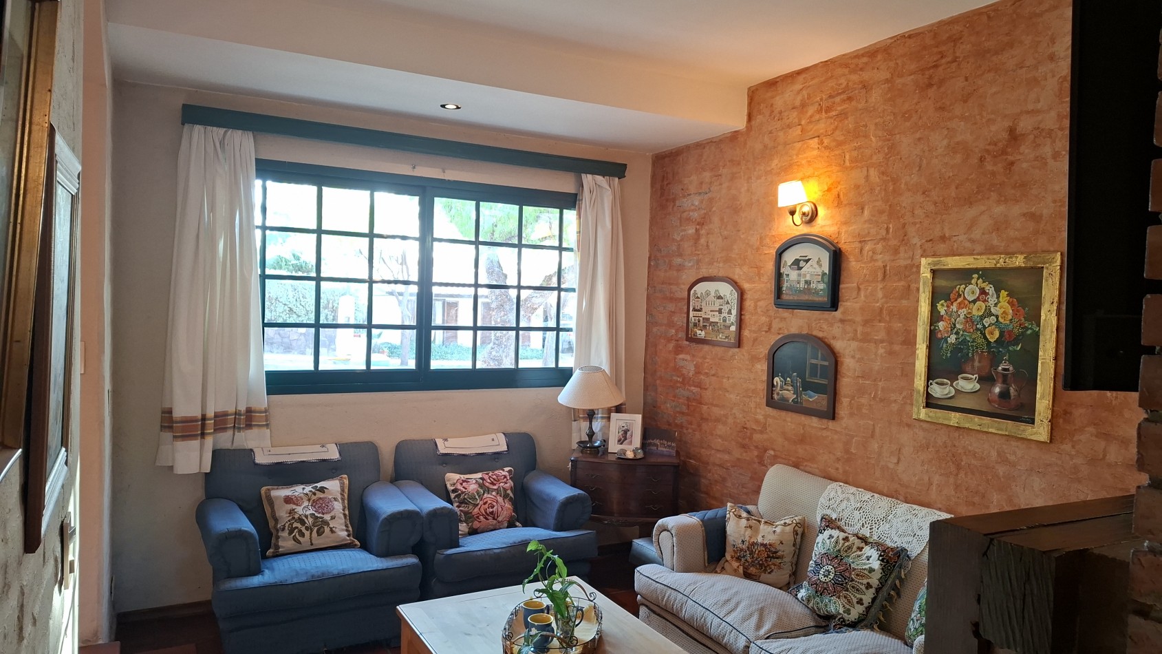 HERMOSA CASA EN VENTA EN BARRIO DALVIAN