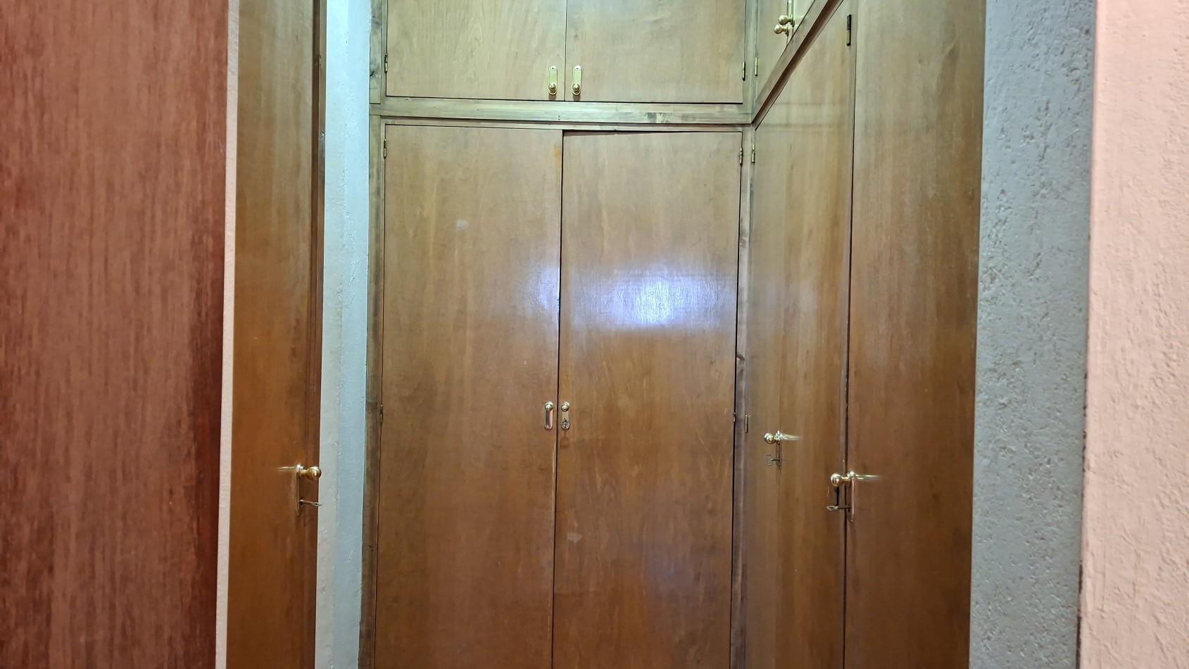 HERMOSA CASA EN VENTA EN BARRIO DALVIAN
