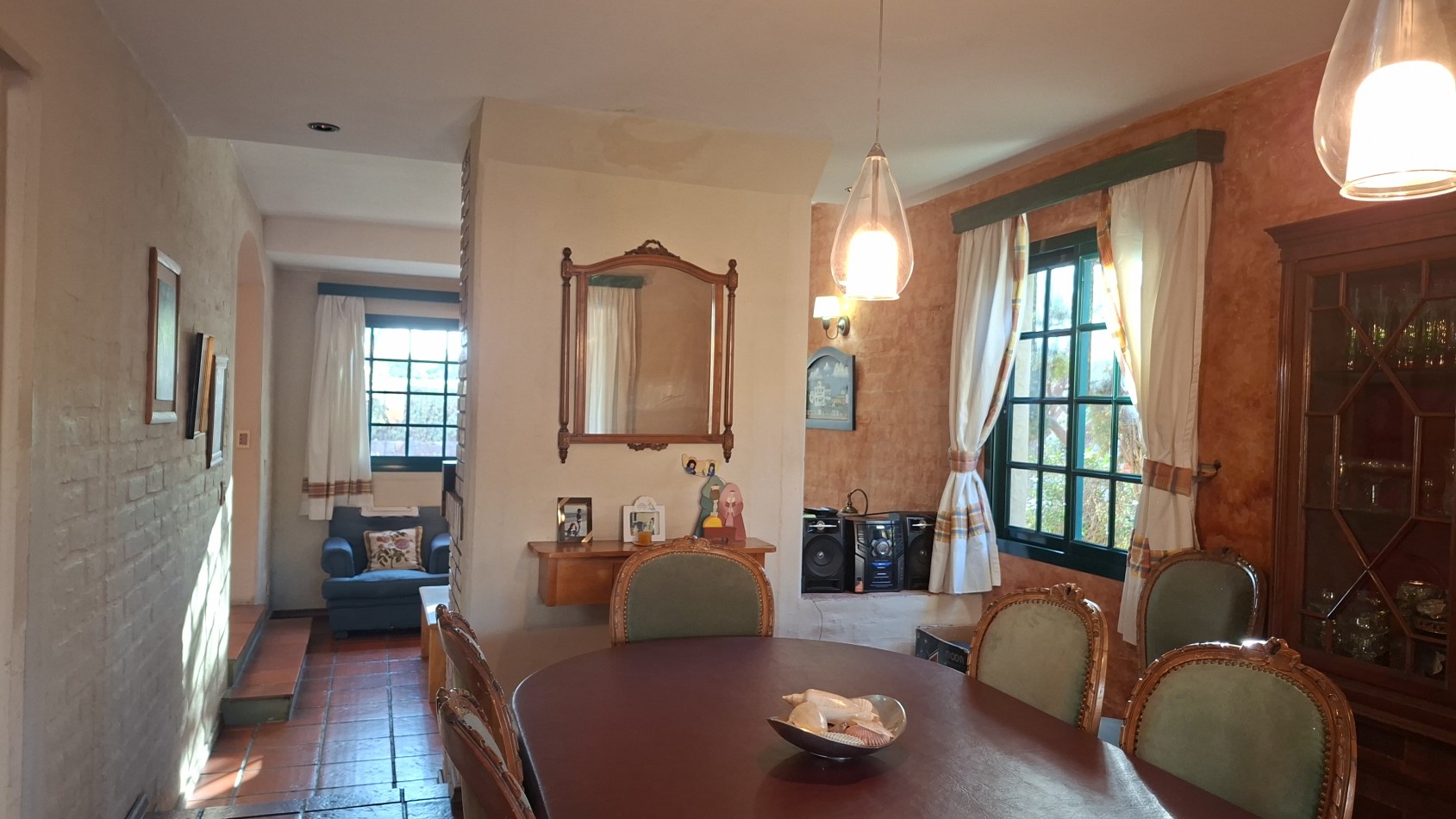 HERMOSA CASA EN VENTA EN BARRIO DALVIAN