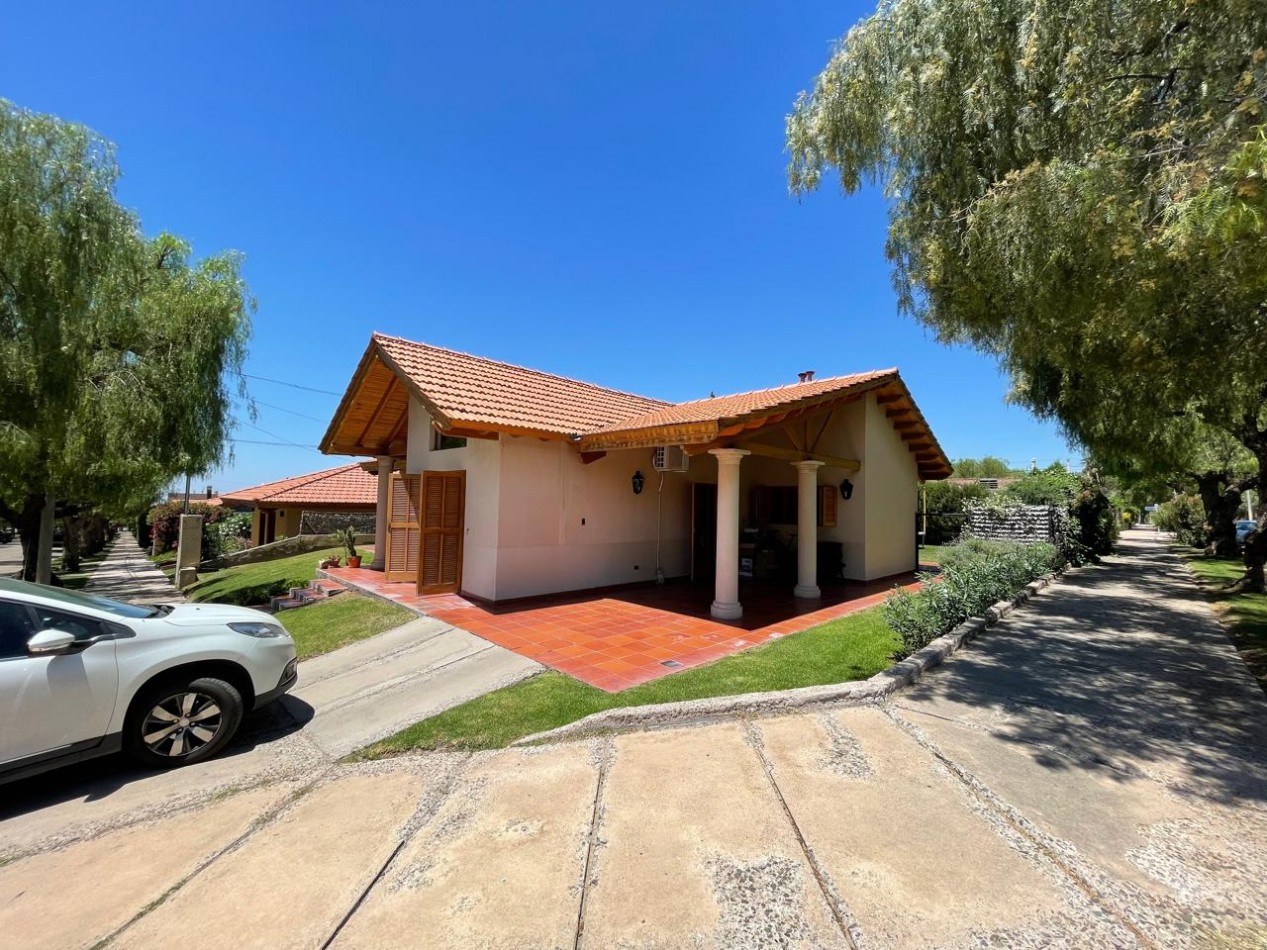 CASA EN ALQUILER EN BARRIO PRIVADO DALVIAN