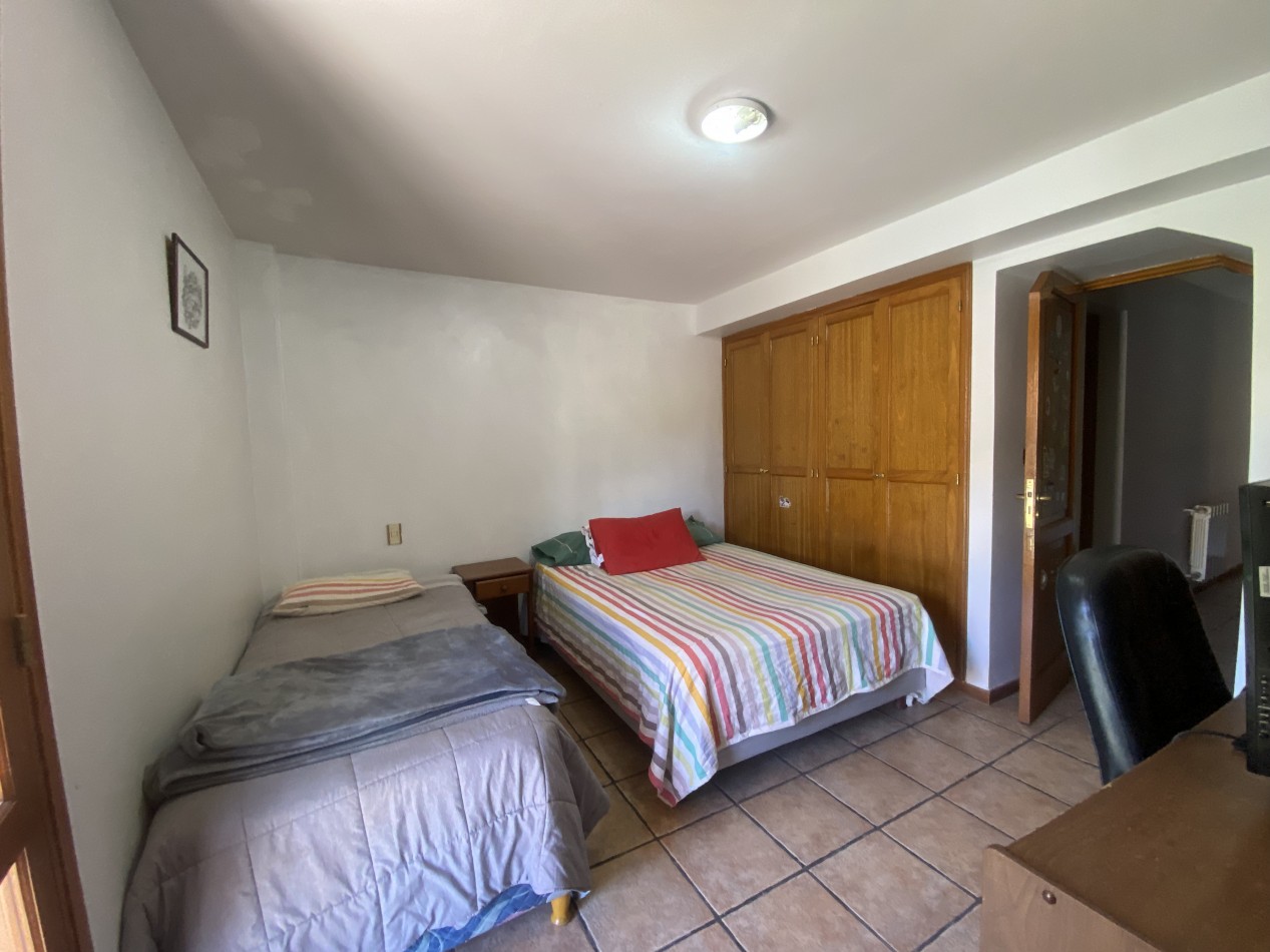 AMPLIA CASA EN VENTA EN BARRIO "ALTO CHACRAS", CHACRAS DE CORIA 