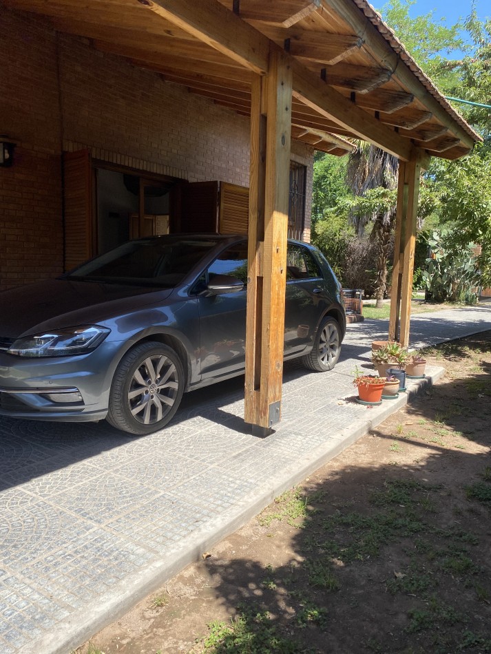 AMPLIA CASA EN VENTA EN BARRIO "ALTO CHACRAS", CHACRAS DE CORIA 