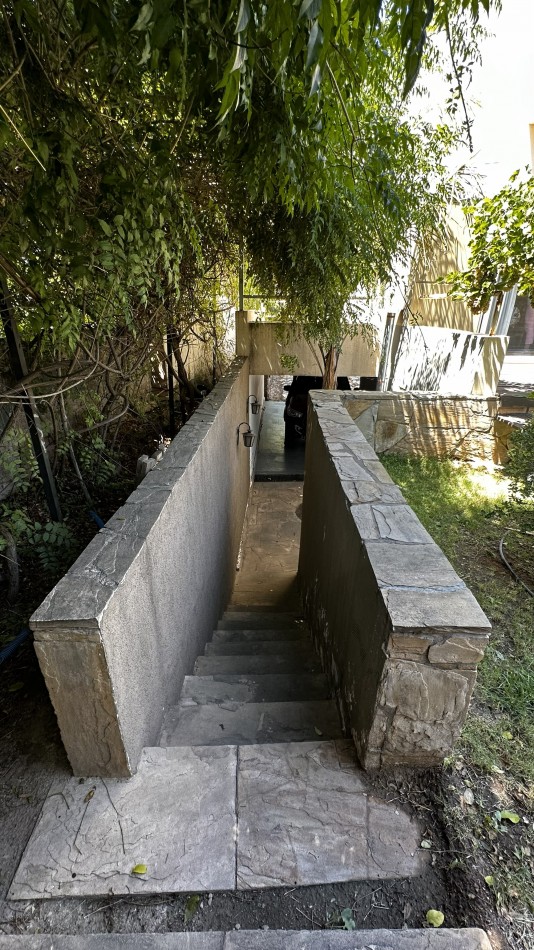 IMPECABLE CASA EN VENTA EN BARRIO PRIVADO DALVIAN