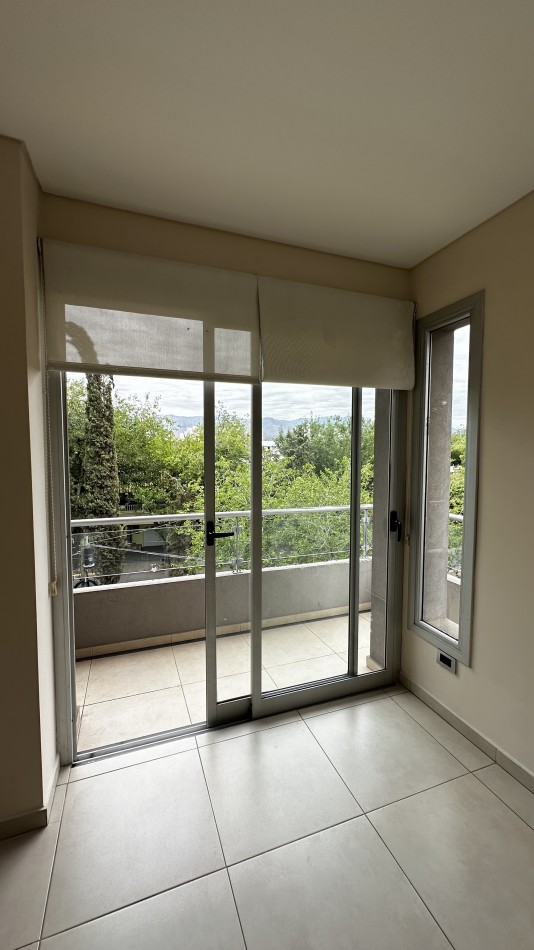 LUMINOSO DEPARTAMENTO EN VENTA | CUARTA OESTE - CIUDAD DE MENDOZA