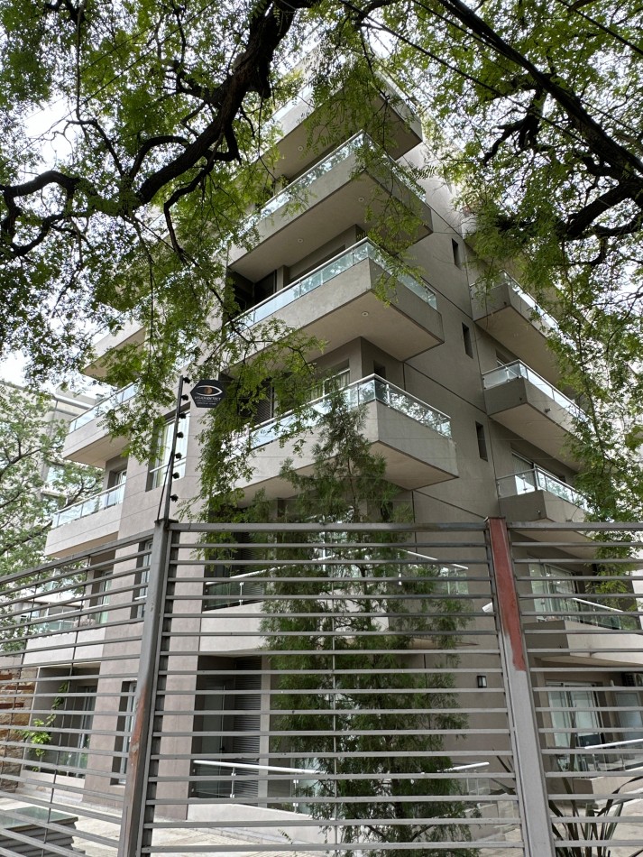 LUMINOSO DEPARTAMENTO EN VENTA | CUARTA OESTE - CIUDAD DE MENDOZA