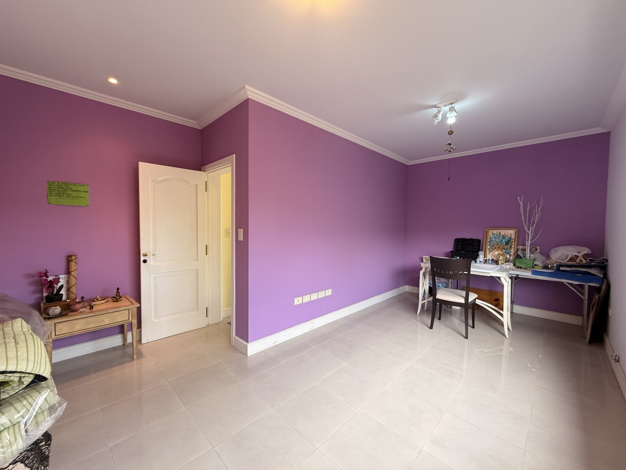 ESPECTACULAR CASA EN VENTA EN BARRIO DALVIAN