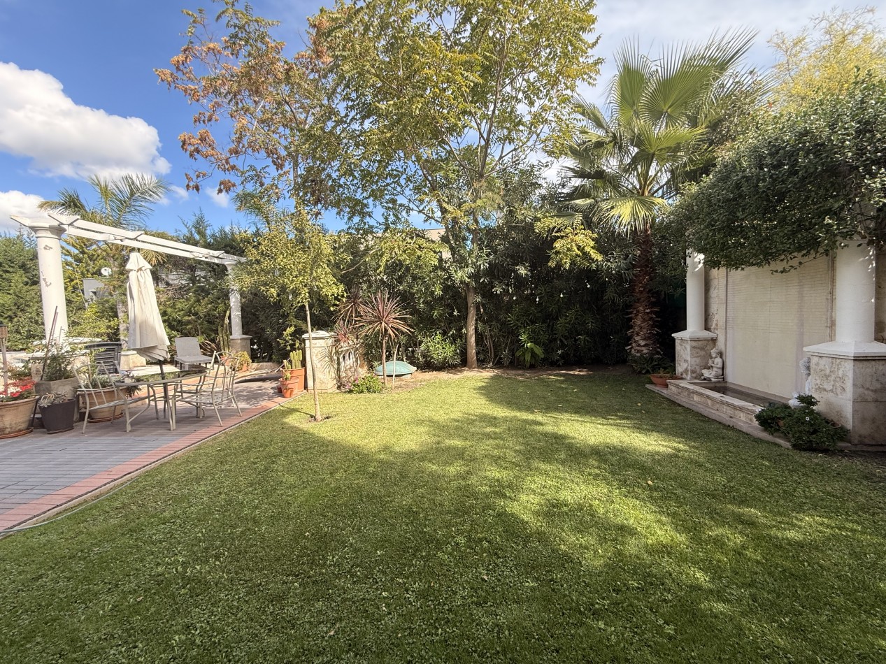 ESPECTACULAR CASA EN VENTA EN BARRIO DALVIAN