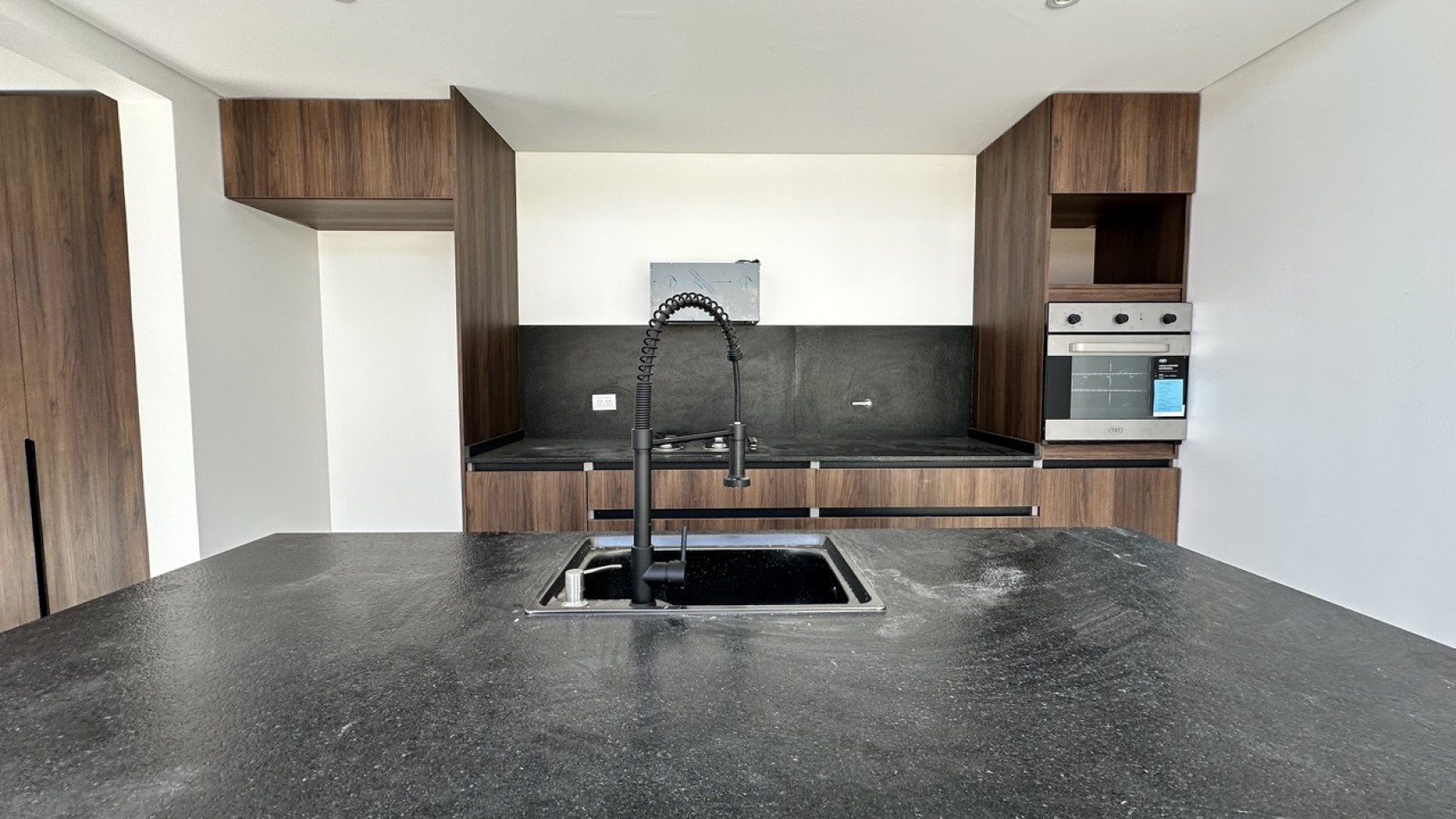 MODERNA CASA EN VENTA BARRIO GRAN BOEDO | LUJAN DE CUYO
