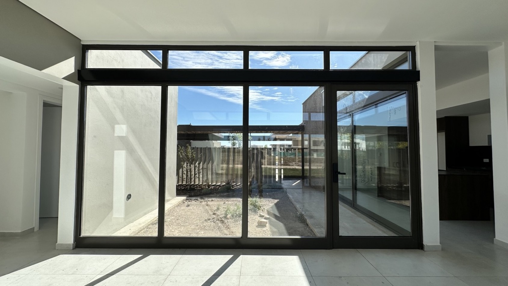 MODERNA CASA EN VENTA BARRIO GRAN BOEDO | LUJAN DE CUYO