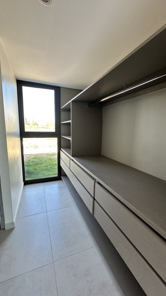 MODERNA CASA EN VENTA BARRIO GRAN BOEDO | LUJAN DE CUYO