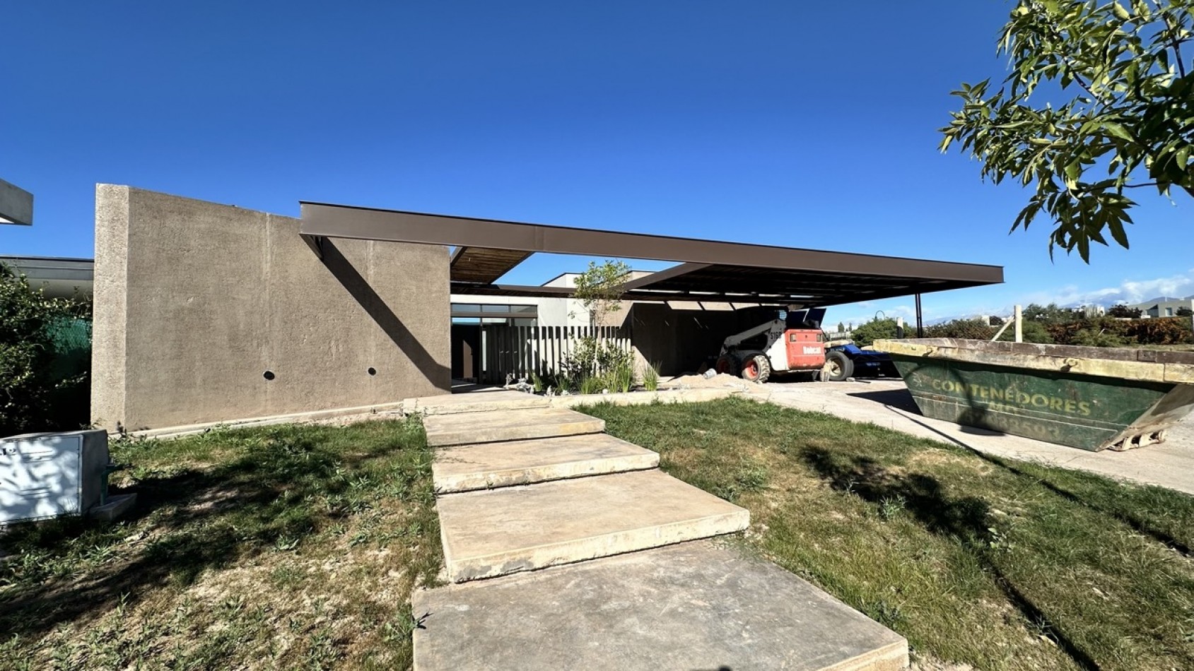 MODERNA CASA EN VENTA BARRIO GRAN BOEDO | LUJAN DE CUYO
