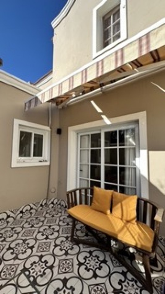 Hermosa casa en Dalvian con dormitorio en Planta Baja