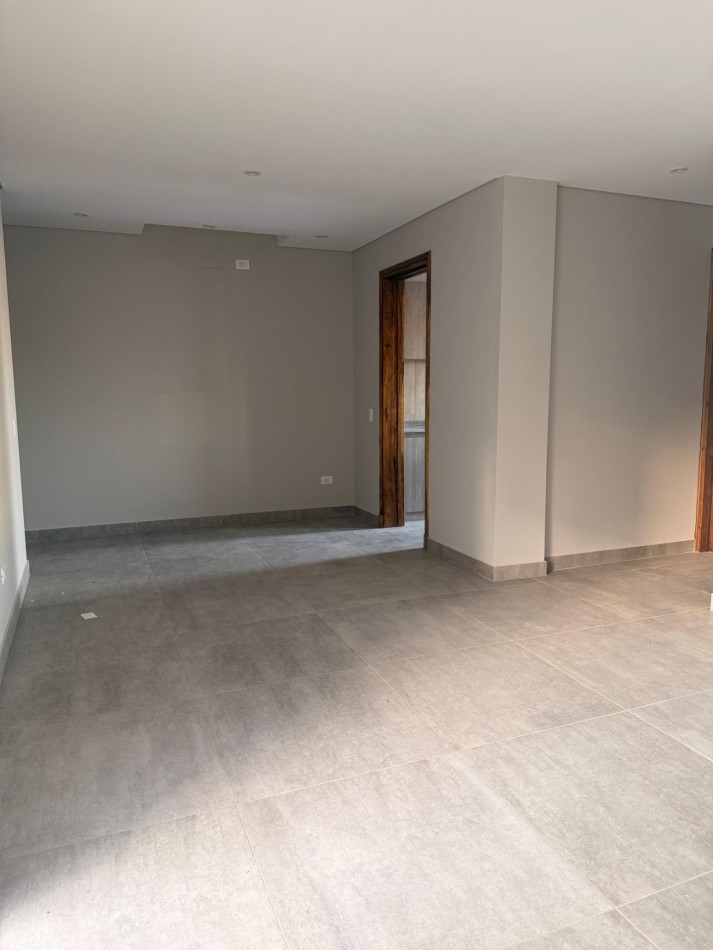 CASA A ESTRENAR EN BARRIO LAS ACACIAS DE GODOY CRUZ
