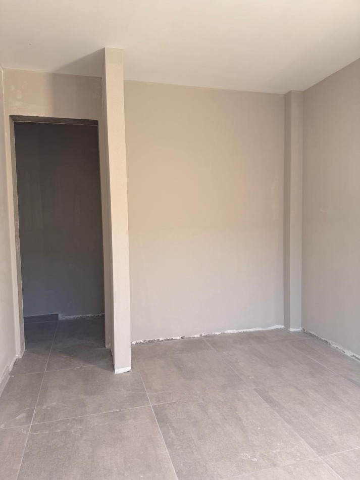 DESTACADA CASA A ESTRENAR EN VENTA EN BARRIO LAS ACACIAS
