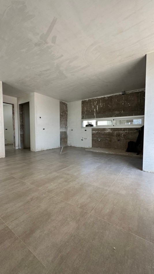MODERNA CASA TERMINADA - BARRIO ACACIAS DE TERRADA