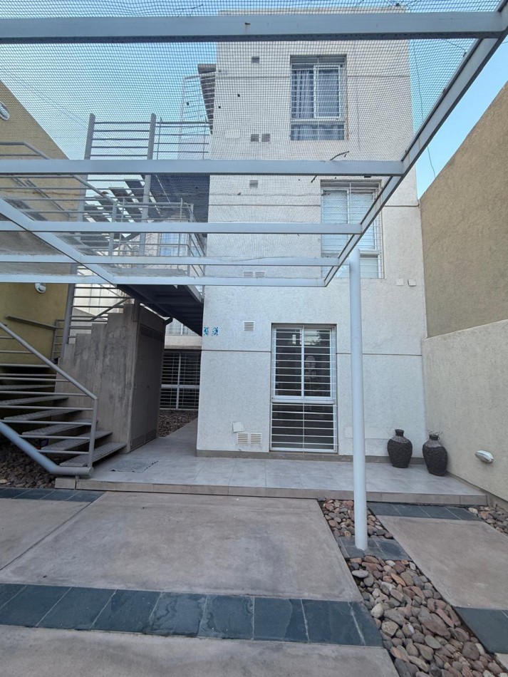 DEPARTAMENTO EN PLANTA BAJA EN GODOY CRUZ