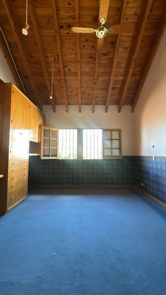 EXCELENTE CASA A LA VENTA EN LA SEXTA SECCION DE MENDOZA