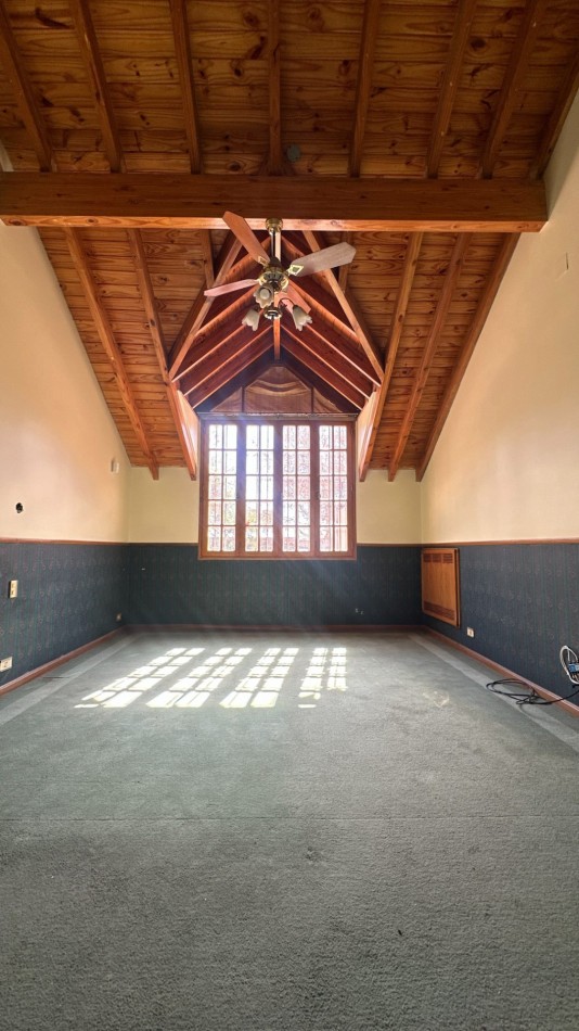 EXCELENTE CASA A LA VENTA EN LA SEXTA SECCION DE MENDOZA