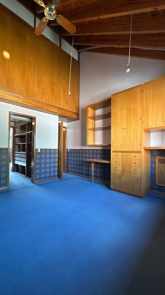 EXCELENTE CASA A LA VENTA EN LA SEXTA SECCION DE MENDOZA
