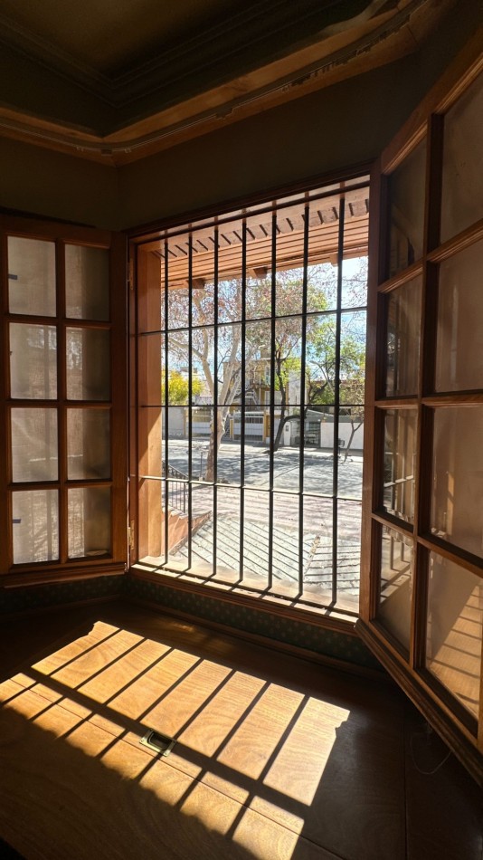 EXCELENTE CASA A LA VENTA EN LA SEXTA SECCION DE MENDOZA