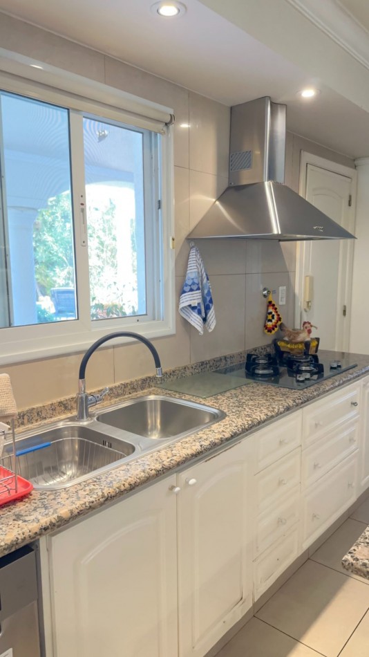 ESPECTACULAR CASA EN VENTA EN BARRIO DALVIAN