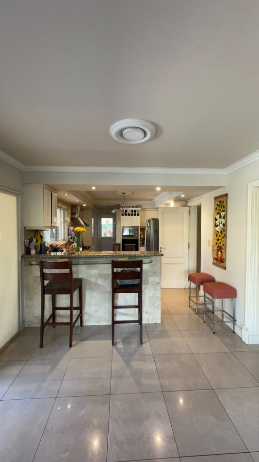 ESPECTACULAR CASA EN VENTA EN BARRIO DALVIAN