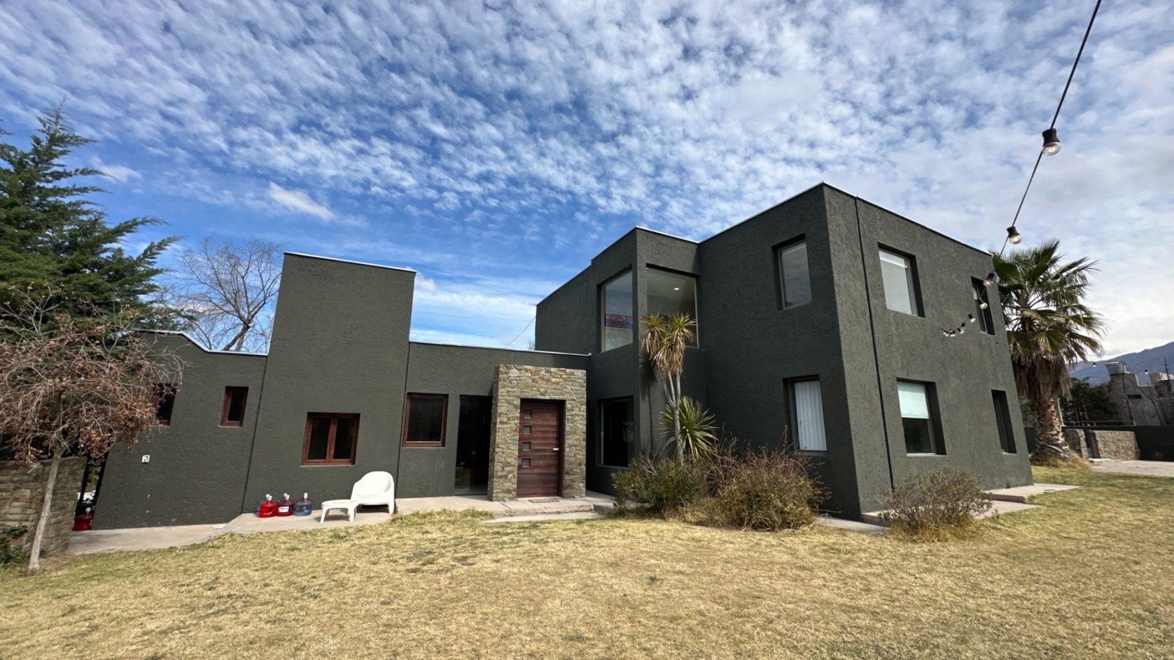 Gran casa en el pedemonte mendocino