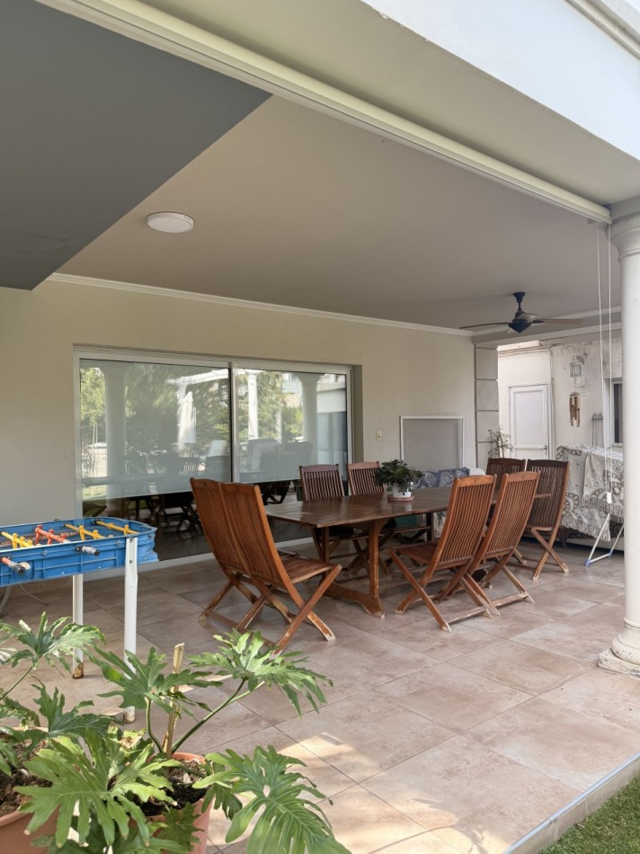 ESPECTACULAR CASA EN VENTA EN BARRIO DALVIAN
